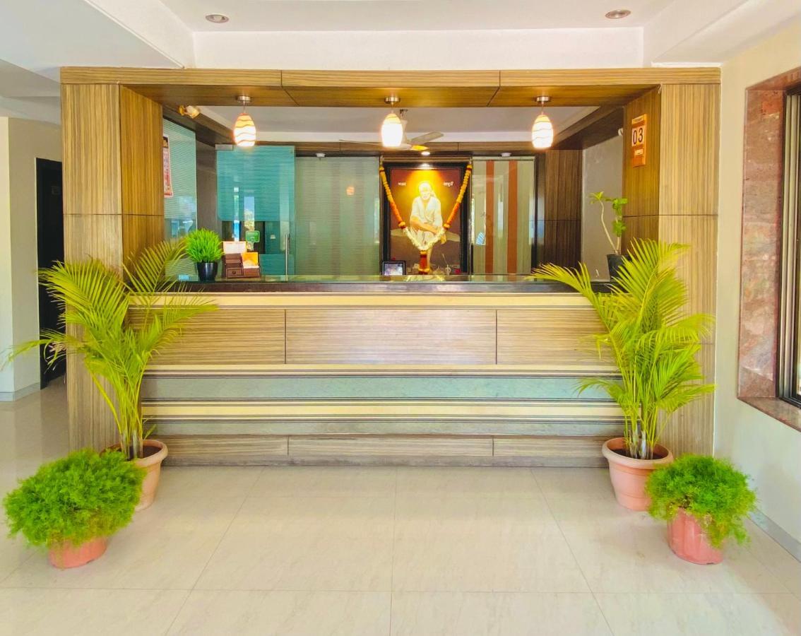 Hotel Sai Gurusthan Sirdi Kültér fotó