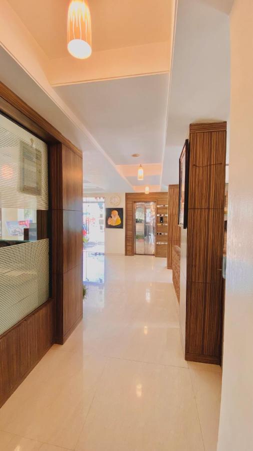 Hotel Sai Gurusthan Sirdi Kültér fotó